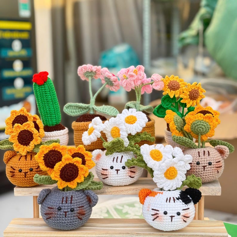 Handmade crochet cat flower pot with sunflower, cute amigurumi desk decor