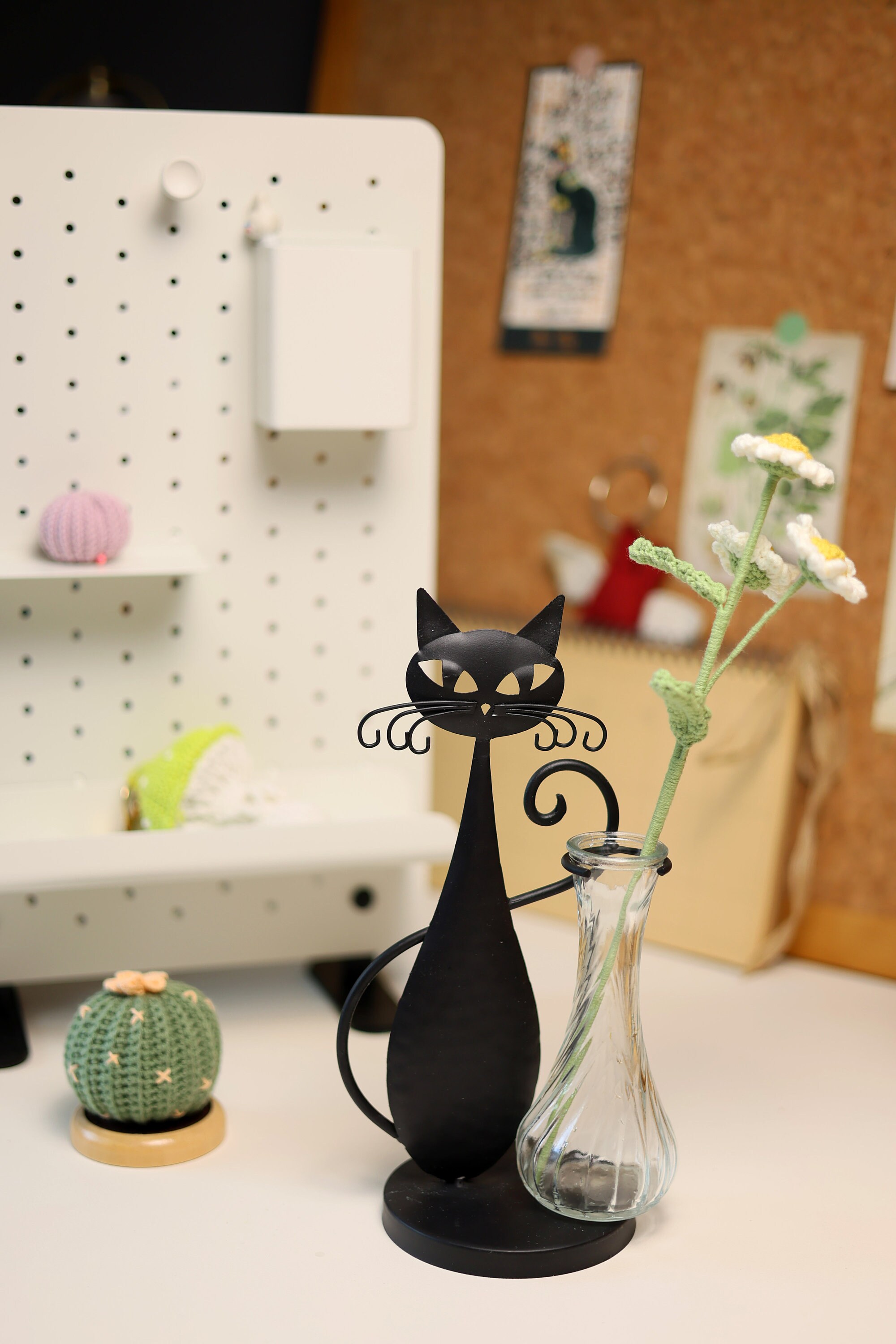 Cute Black Cat Desk Accessories, Planters for Outdoor Plants, Metal Cat