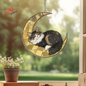 Atrapasol acrílico para ventana con diseño de gato del Bosque Noruego durmiendo en la luna. Decoración para ventana con gatos. Regalo para amantes de los gatos. Adorno para gatos. Atrapasol para gatos.