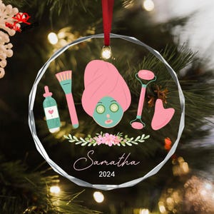 Personalized Esthetician Christmas Ornament, Beauty Gift, Esthetician Gift, Spa Ornament, Cosmetologist Gift, Beautician Gift, Girls Weekend
