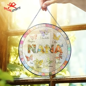 Atrapasueños de cristal personalizado para abuela, regalo para el Día de la Madre, mariposa y flor del mes de nacimiento personalizados con los nombres de los nietos, regalos para mamá imagen 4