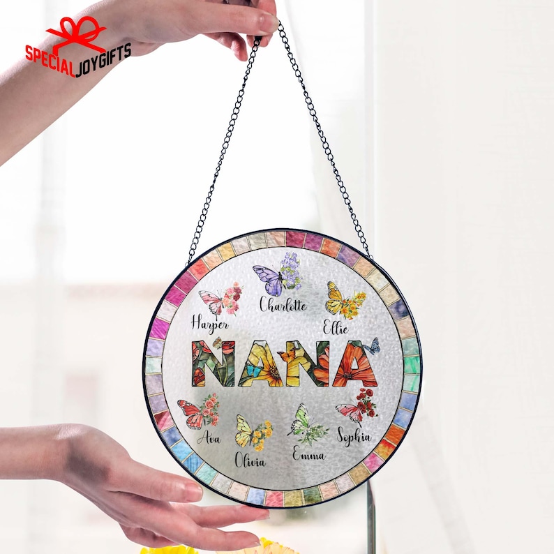 Atrapasueños de cristal personalizado para abuela, regalo para el Día de la Madre, mariposa y flor del mes de nacimiento personalizados con los nombres de los nietos, regalos para mamá imagen 3