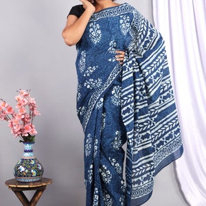 Indische Frauen tragen Handblock Bagru Print Baumwolle Saree / Sari Baumwolle Saree mit Bluse Gedruckte Saree Geschenke für Mütter Schwester und Liebe einmal Bild 5