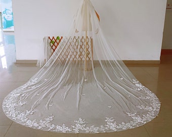 Flowers Embroidery Veil/Long Bridal Veil/Chapel Veil/Bridal Veil/Cathedral Wedding Veil/Custom Length Veil/Veil with Comb
