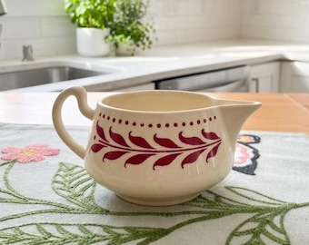 Lattiera vintage Homer Laughlin color Hemlock Red del 1942, modello Woolworth's