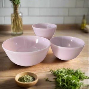 Pink Glass Mixing Bowl Set of 3