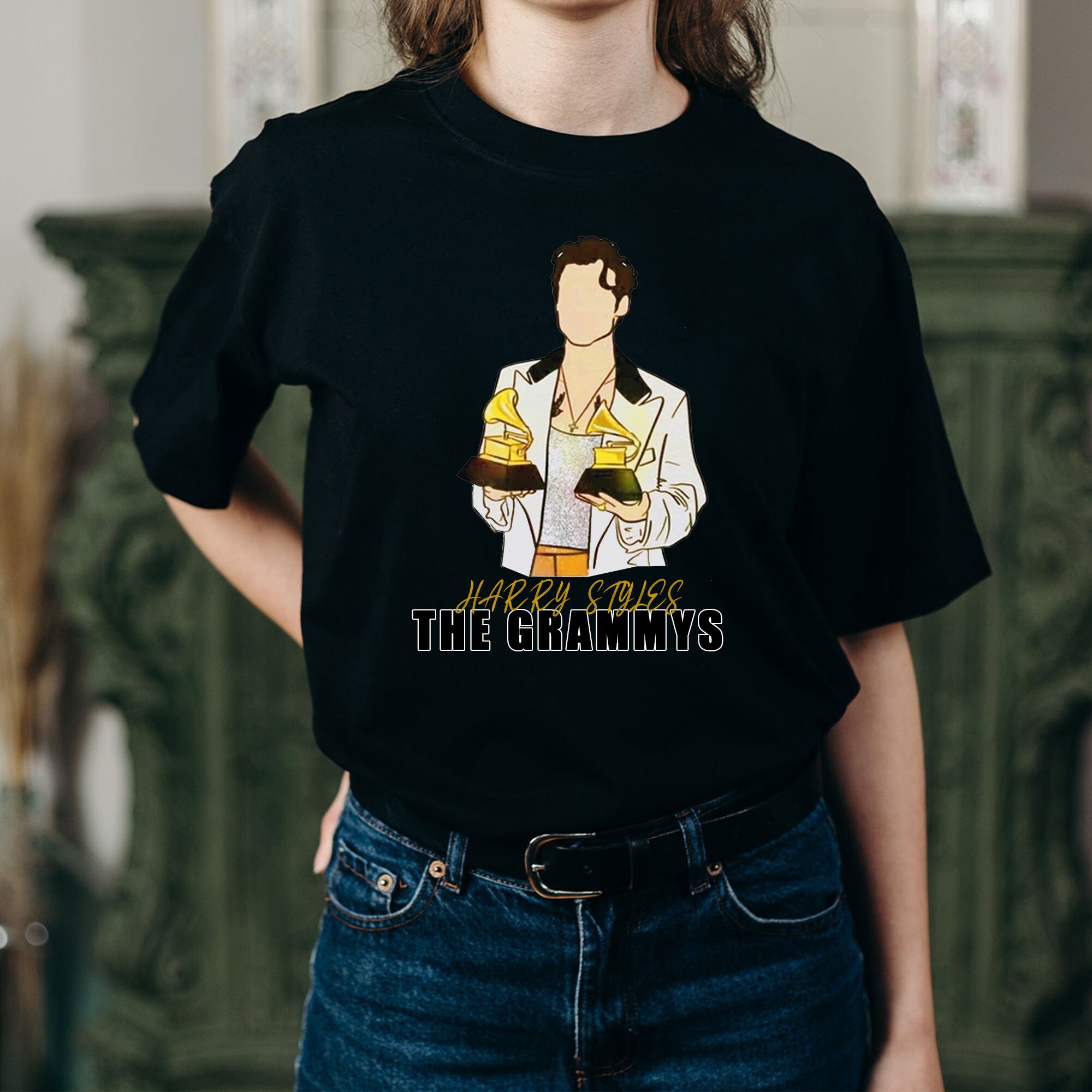 Discover Harry es House The Grammys 2023 90s Vintage T-Shirt