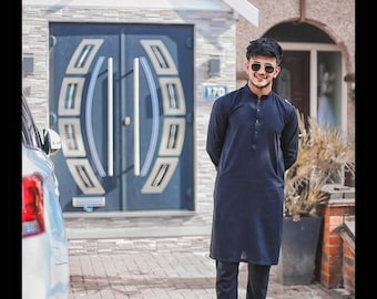 Handmade Men's Navy Blue Kurta Pajama: Pakistani Style Outfit