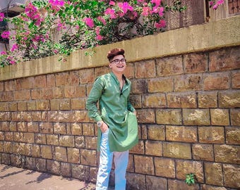 Kurta verde para hombre: atuendo de boda pakistaní