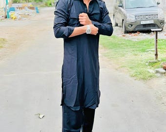 Conjunto Pathani Kurta de algodón negro: ropa étnica masculina hecha a mano