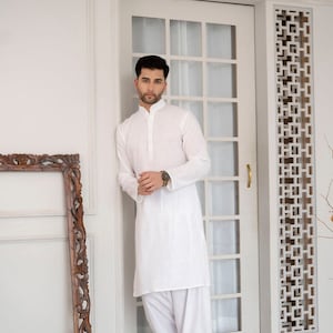 Handmade Cotton Kurta Pajama Set: Men&#39;s Ethnic Wear