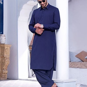 Handmade Men&#39;s Kurta Shalwar Suit: Navy Blue Cotton Blend Party Wear