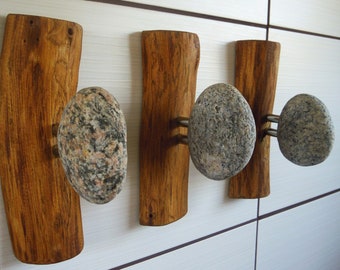 3 pcs Stone Hangers, Coat Rack with natural Beach STONES, Rock towel hangers, Towel hooks, Beach Stone robe Hook, Wall solid wood coat rack