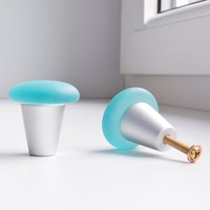 Perillas y tiradores de vidrio marino, perillas de vidrio, perillas de casa de playa, manijas oceánicas, perillas náuticas, perillas de baño con base plateada, dorada o negra.