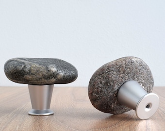 Natural coastal sea handles. Sea stone knobs and pulls. Pebble stone pulls for cabinet. Dresser rock knobs. Kitchen knob pulls set.