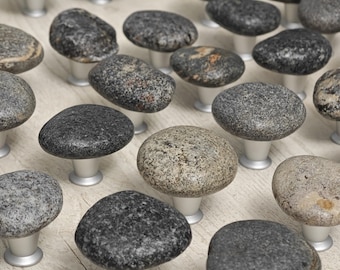 Gałki do szafek z kamienia morskiego – uchwyty do szuflad z kamienia morskiego, wystrój w stylu nadmorskim