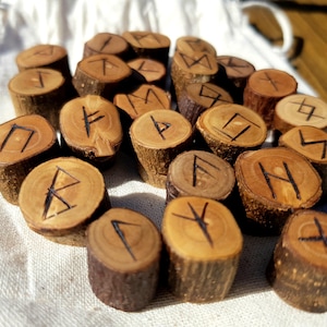 Runes | Elder Futhark| Wooden Set| Ritual initiation | Divination Runes | Viking Runes| Scandinavian Alphabet| Norse Mythology | Gift |