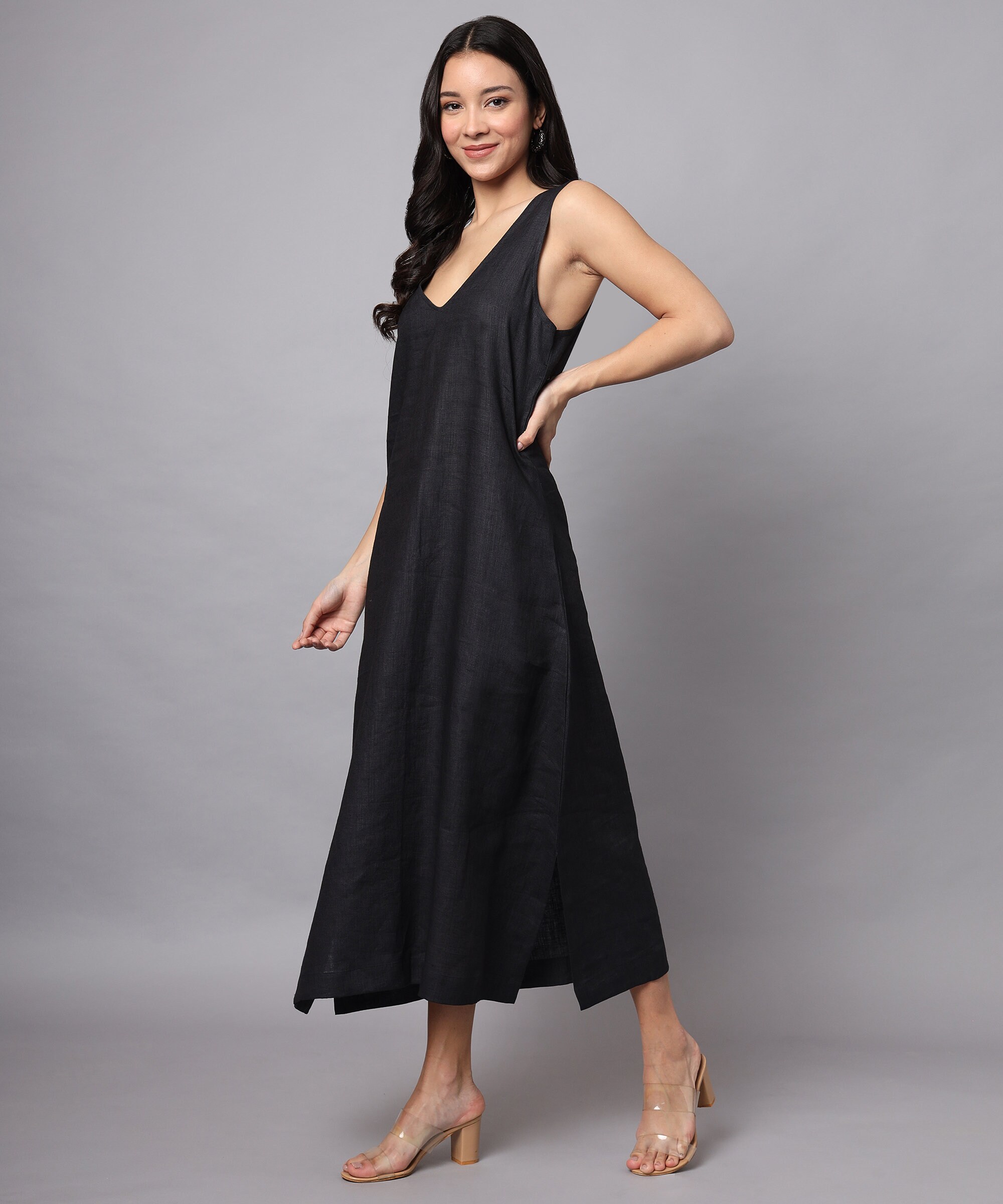 Megan | Linen V-Neck Long Sleeve Dress