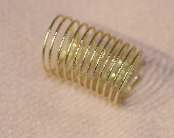 12 Spiralfeder Ring - Drahtgewickelter Spiralring - 14 Uhr Gold über Kupfer Großer Silberner Federring, Silber Unendlichkeit Wickelring, Geschenk der Liebe