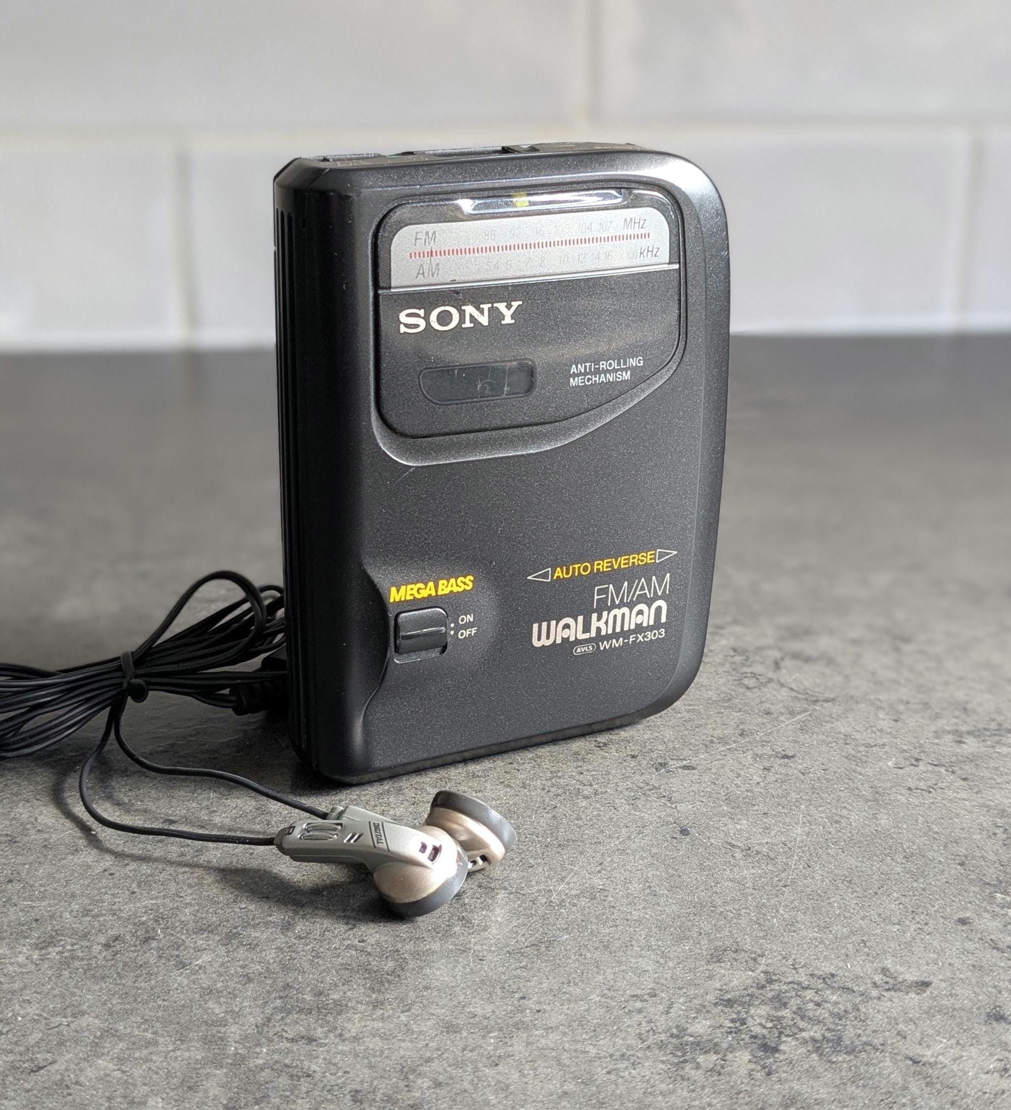 Sony Walkman Cassette Player & Radio WM-FX303 Retro - Etsy