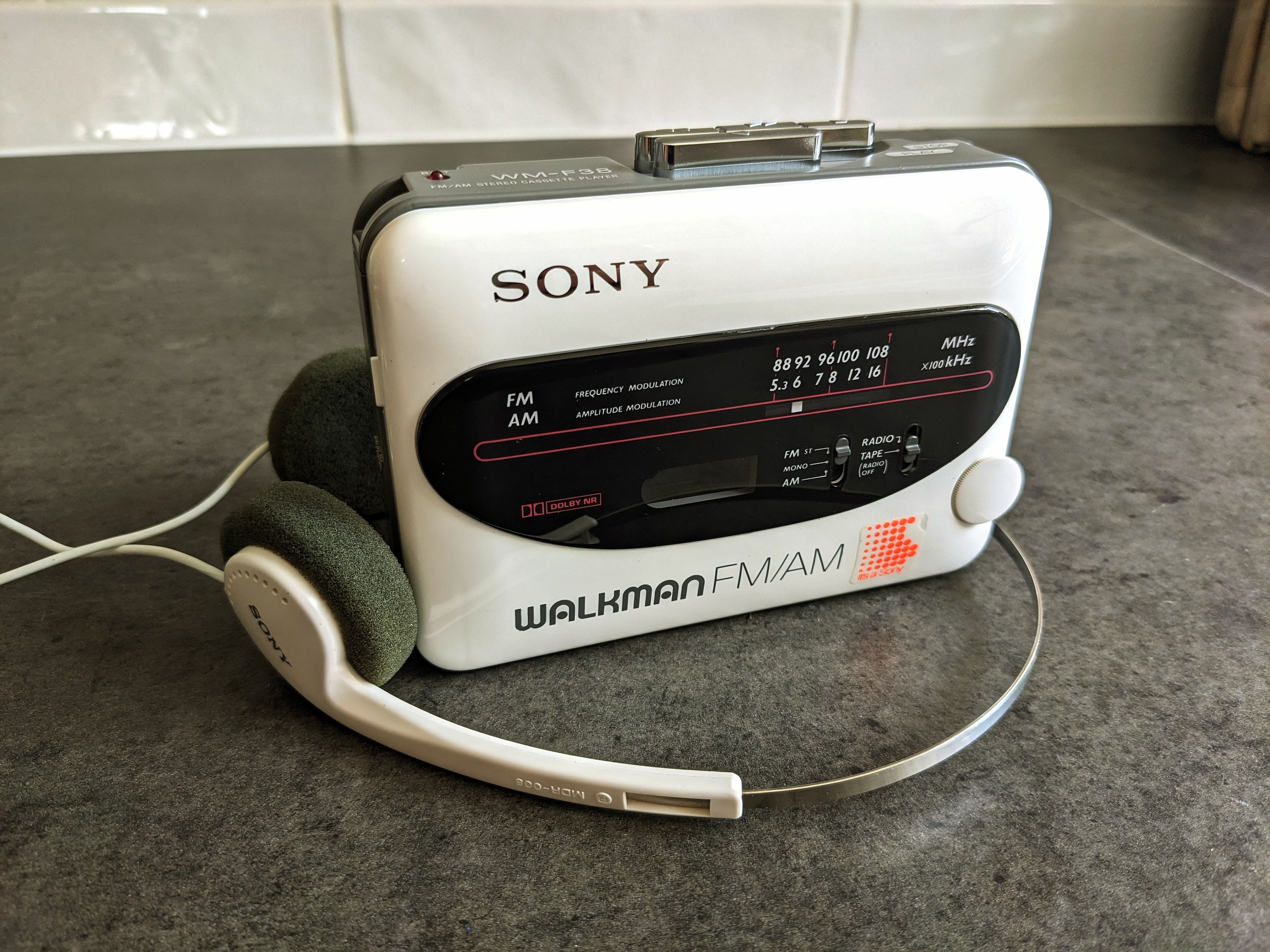 Walkman Sony WM-F38 - Pour Pièces Détachées, Blanc, Vintage Sony Walkman