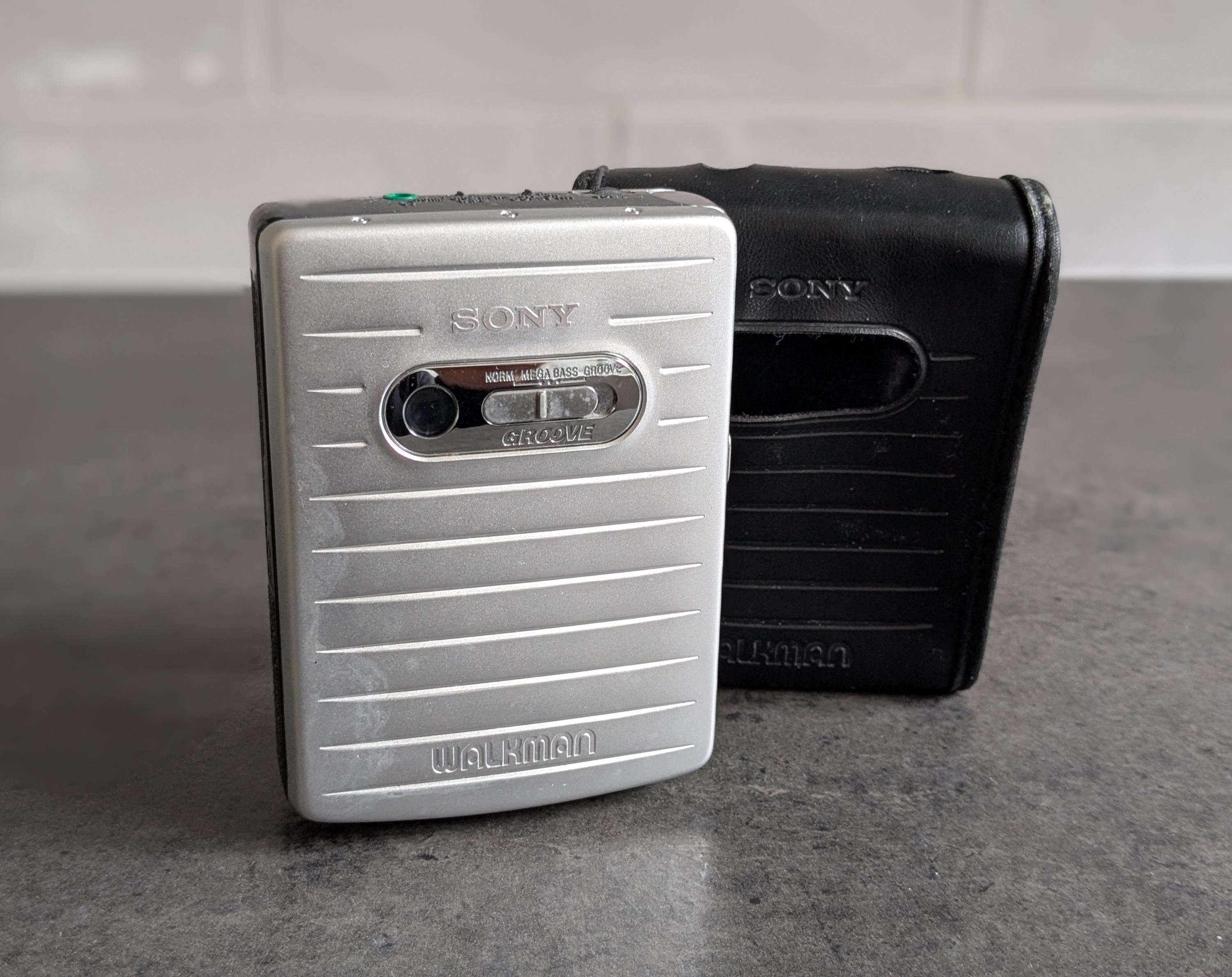 ソニー ウォークマン カセットプレーヤー WM-EX368 レトロ - Etsy 日本