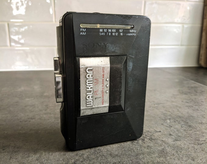 Sony Walkman Cassette Player & Radio WM-BF23 Vintage