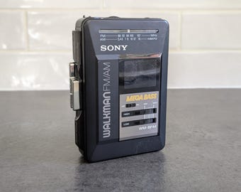 Lecteur de cassettes Walkman et radio Sony WM-BF44 vintage