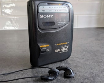 Sony Walkman Cassette Player & Radio WM-FX313 Retro