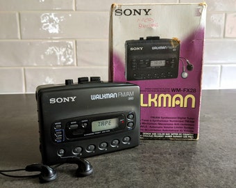 Lecteur de cassettes Walkman et radio Sony WM-FX28 rétro