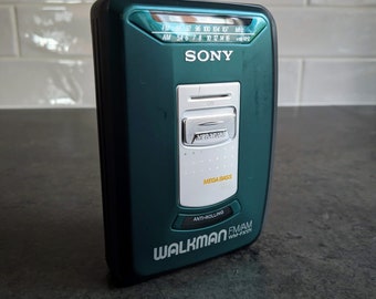 Lecteur de cassettes Walkman et radio Sony WM-FX171 rétro