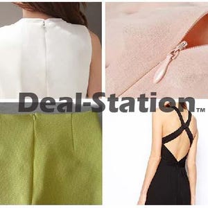 K&ouml;nnte beinhalten: Eine Collage von Bildern, die Details von Kleidung zeigen. Enth&auml;lt ein wei&szlig;es &auml;rmelloses Oberteil mit Rei&szlig;verschluss hinten, eine Nahaufnahme eines rosafarbenen Stoffes mit Rei&szlig;verschluss und ein schwarzes Kleid mit gekreuztem R&uuml;cken.