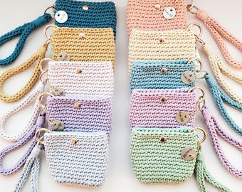 Crocheted Wallet / Small Wallet / Card Holder / Credit card Wallet / Crocheted accessories  / Ladies accessories / Wristlet / Keychain