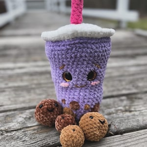 Interaktives Boba Plushie Häkelanleitung