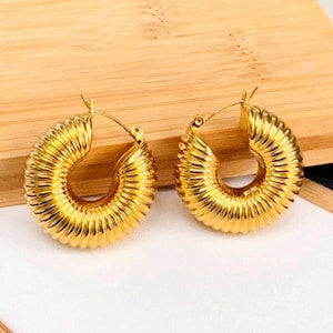 18K Gold Plated Ribbed Hoop Earrings | Chunky Textured Hoops | Waterproof Lightweight Earrings | Hypoallergenic Jewelry Gift for Her