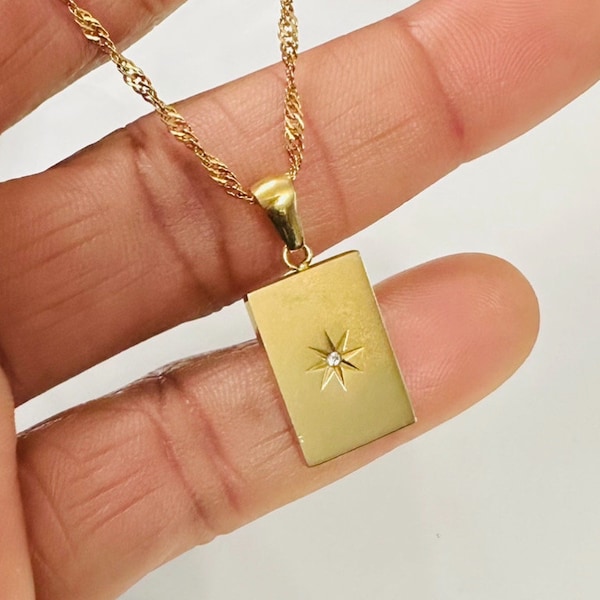 Star Burst Stainless Steel Gold Chain Pendant Minimalist Necklace For Women, North Star Pendant Hypoallergenic Waterproof Non Fading Jewelry