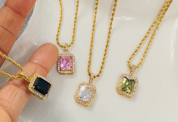 【人気ショップが最安値挑戦！】 Dazzling Charm Square Gold 18k - Necklace Pendant Zirconia アクセサリー