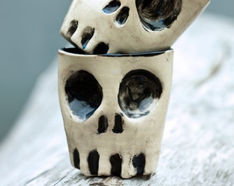 Skull mug, Ceramic skull, Ceramic Coffee Cup, Coffee Mug ,handmade ceramic mug , Gothic Home Decor, Halloween Gift, Hallowen decoration
