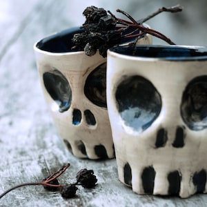 Skull mug, Ceramic skull, Ceramic Coffee Cup, ceramic mug , Gothic Home Decor, Halloween Gift, Halloween decoration