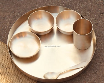 Ensemble de 6 pièces Pure Kansa Thali, service de table entièrement Pure Kansa, parfait pour la famille, les invités, les amis et un cadeau pour toute occasion