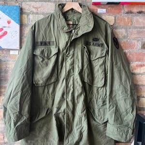 1960s XL M-65 OG-107 US Army Field Coat military surplus army jacket