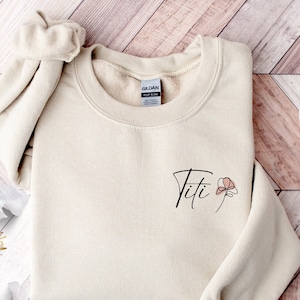 Titi Sweatshirt, Pocket Text, Titi Gift, Titi Birthday Gift, Sister Gifts, Titi Sweatshirt, Aunt Sweatshirt, Fun Aunt
