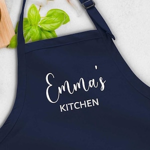 Personalized Embroidery Apron, Custom Kitchen Apron, Embroidered Apron, Chef Name Apron, Mommy Apron Gift, Bakerys Apron, Kitchen Apron Gift