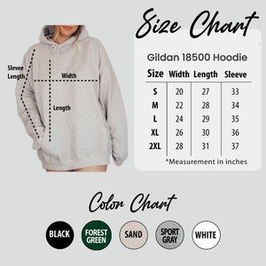 以下が含まれることがあります： Gildan 18500 パーカーのサイズチャート。サイズはS、M、L、XL、2XL。チャートには、幅、長さ、袖丈がインチで表示されています。カラーオプションは、ブラック、フォレストグリーン、サンド、スポーツグレー、ホワイトです。