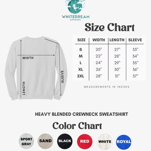 Pu&ograve; includere: Tabella delle taglie per una felpa con collo a girocollo in misto pesante con misure in pollici. La tabella mostra la larghezza, la lunghezza e la lunghezza della manica per le taglie S, M, L, XL e 2XL. La felpa &egrave; disponibile nei seguenti colori: Grigio sportivo, Sabbia, Nero, Rosso, Bianco e Reale.