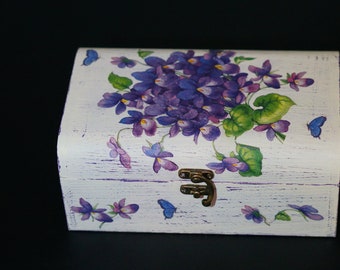 Wooden floral keepsake box, shabby chic jewelry box, gift box