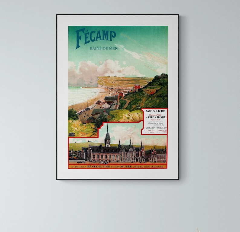 以下が含まれることがあります： フランスの海辺の町、フェカンを宣伝するヴィンテージの旅行ポスター。ポスターには、町のビーチ、崖、ベネディクト会修道院のカラフルなイラストが描かれています。ポスターのテキストには、「フェカン・バン・ドゥ・メール」と「Gare St Lazare Paris &agrave; F&eacute;camp」と書かれています。