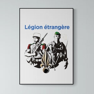 以下が含まれることがあります： 軍服を着た2人の兵士がライフル銃を持っている白黒のイラスト。兵士たちは、青い文字で「レジオンドゥエトランジェ」と書かれた白い背景の前に立っています。画像には、緑、白、金のスタイリッシュなエンブレムも含まれています。