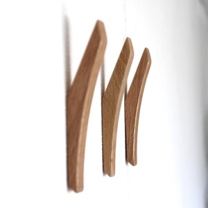 Mid-Century Oak Wall Hook | Minimalist Wooden Coat Peg | Handmade Wood Towel Hook | Entryway Wall Hanger | Natural Oak Wood Peg