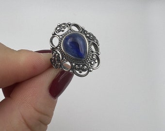 Retro Silver Kyanite Tear Drop Ring - Handcrafted Gemstone Jewelry